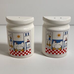 VTG Salt Pepper Shakers Country Chicken Cottage Core Farmcore Coffee Kitchen